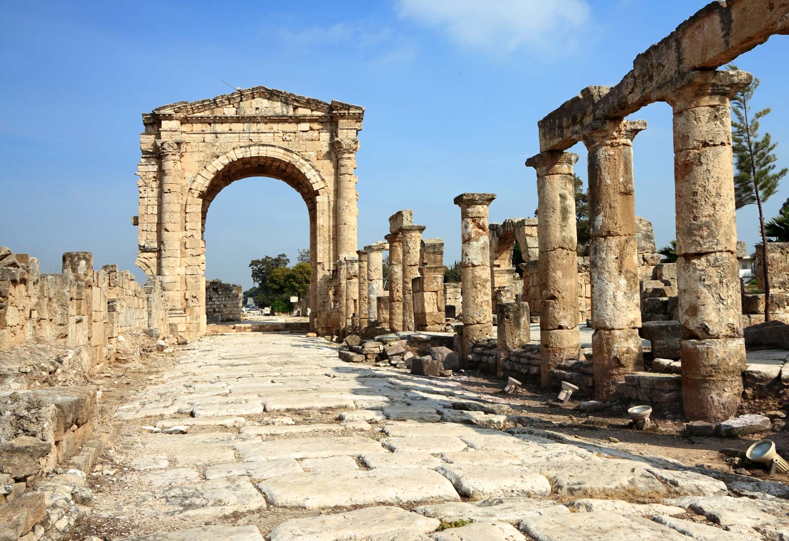 <p>Discover Beautiful Lebanon,          </p>
<p>Ruins of Ancient Tyre </p>